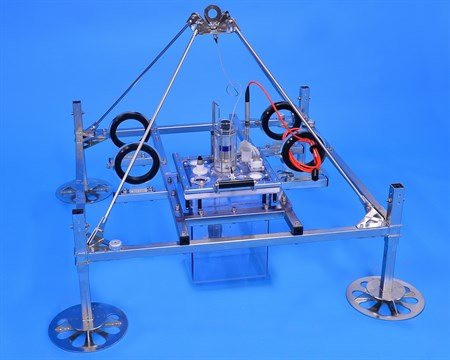 Small lander with incubator chamber and multi water sampler